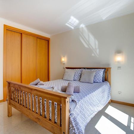 Two Bedroom Apartment With Rooftop Pool In アルヴォル エクステリア 写真