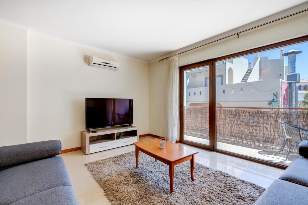 Two Bedroom Apartment With Rooftop Pool In アルヴォル エクステリア 写真
