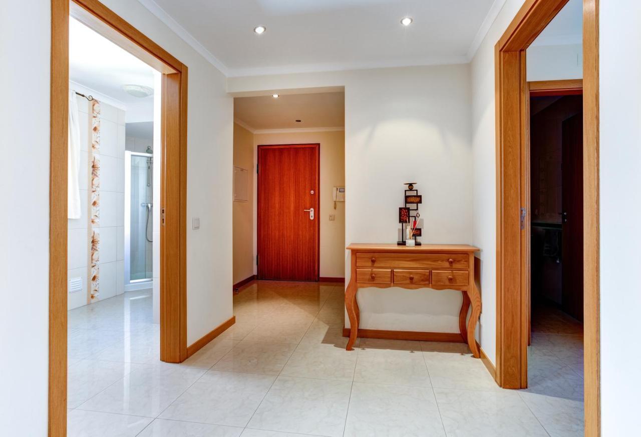 Two Bedroom Apartment With Rooftop Pool In アルヴォル エクステリア 写真