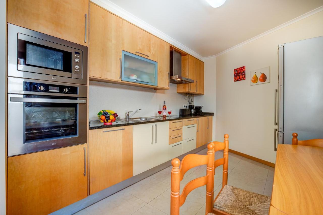 Two Bedroom Apartment With Rooftop Pool In アルヴォル エクステリア 写真